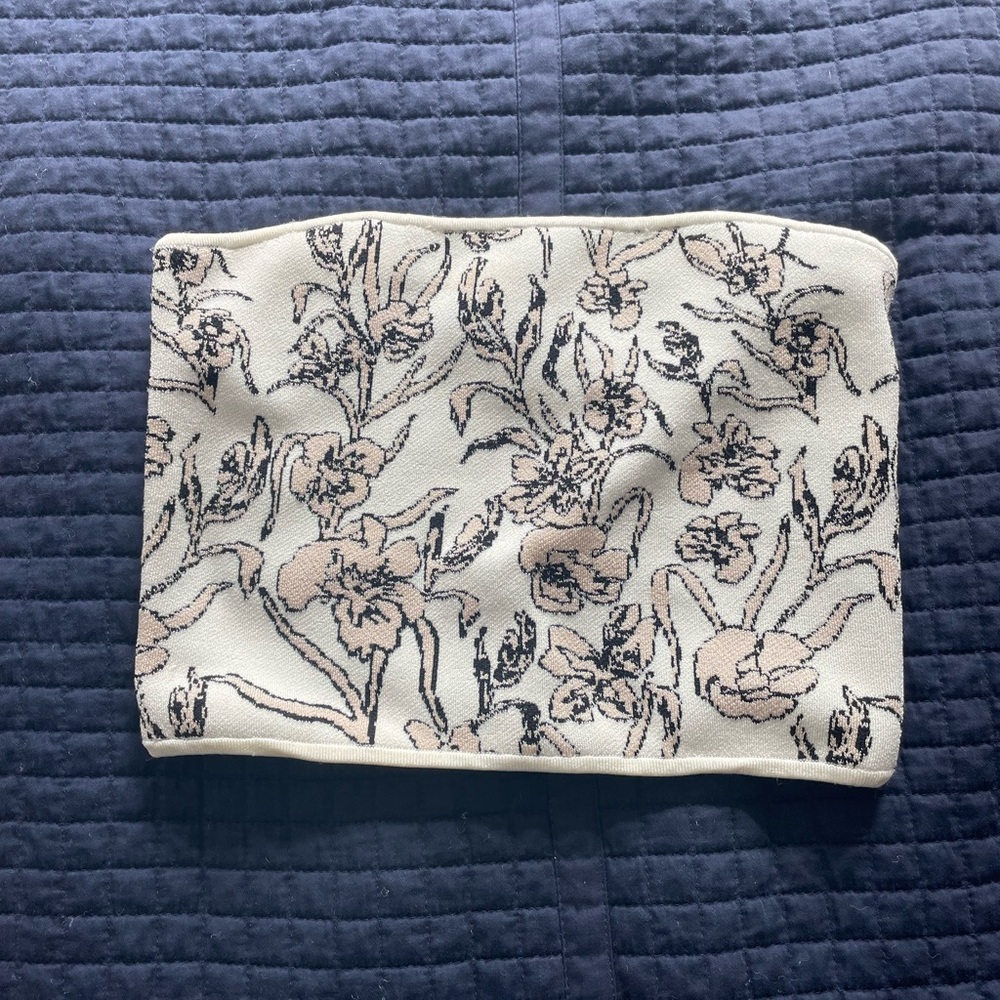 Aritzia cropped tube top size S/P new with tag